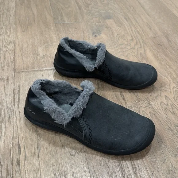 J Sport Shoes Womens 7.5M Willa Faux Fur Trim Slip On S2WLA01 Gray Suede Comfort - Picture 4 of 8